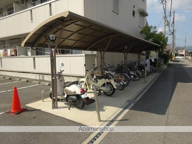 和歌山県和歌山市加納[2LDK/58.07m2]の共用部3