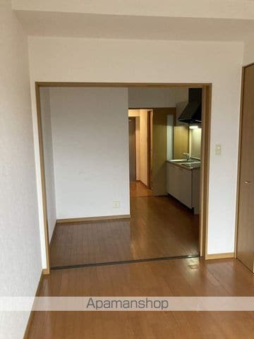 ホワイトマンション高田の内装写真