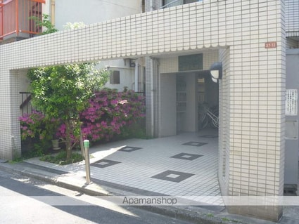 ロイヤルハイム高円寺[1K/16m2]のエントランス