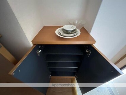 デロリアン　[1K/27.2m2]の内装