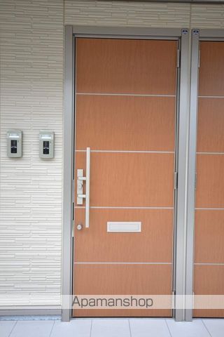 シエンフルールIIIの玄関写真