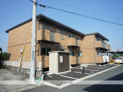 メゾン栗東[1LDK/40m2]の外観1