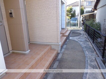 サン　フィオーレＢ[1LDK/41.98m2]のエントランス