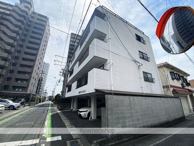 波田マンションの外観写真