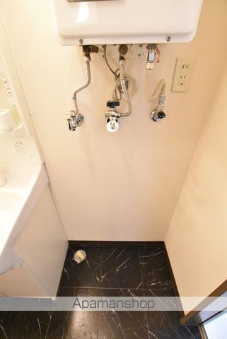 ルーブル4条館の内装写真