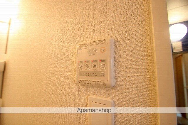 アイソンの内装写真