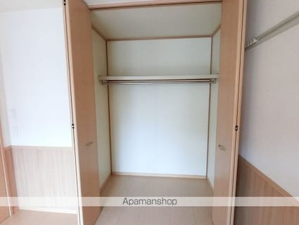 ノイエ・シュタット　ＡＢ[2LDK/55.44m2]の収納