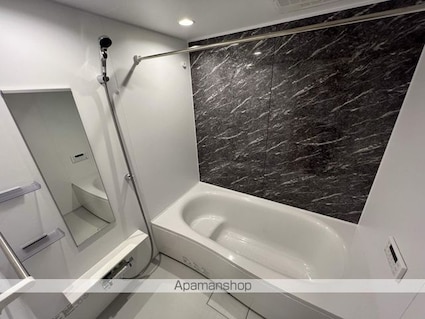 グリーン琥珀甲南Ⅱ[1LDK/50.08m2]のバス