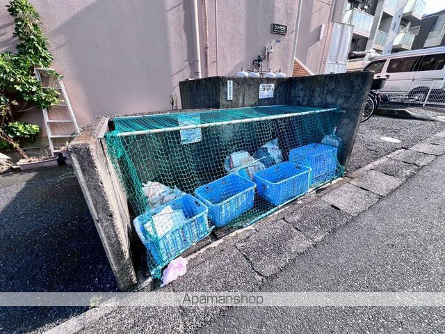 セレッサビルの外観写真