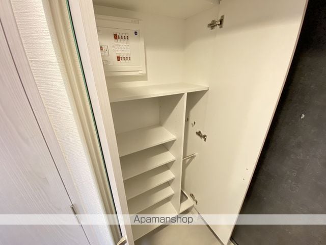 エスリード新大阪ラヴァーグの内装写真