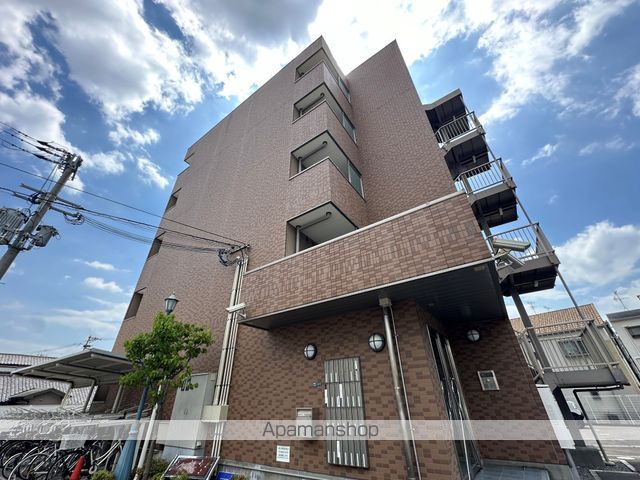 ピアチェーレC棟の外観写真