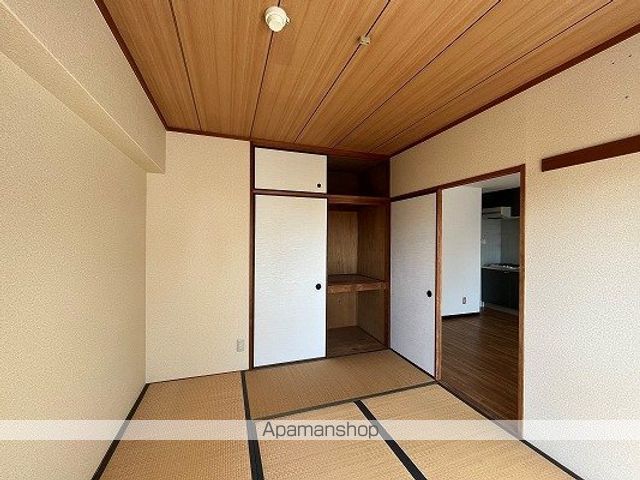 ロイヤルコーポ姫路栗山町の内装写真