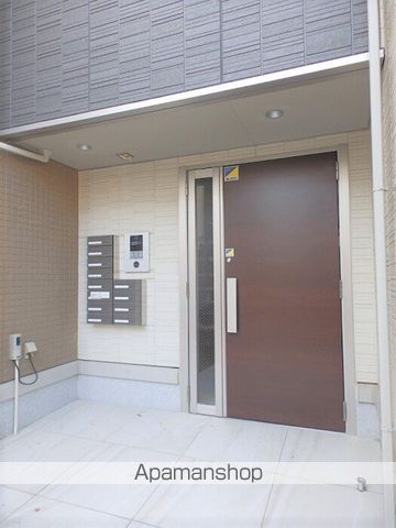 グランテリア楽々園Nの玄関写真