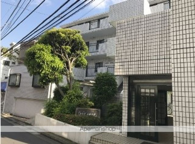 ルミエール東中野の外観写真