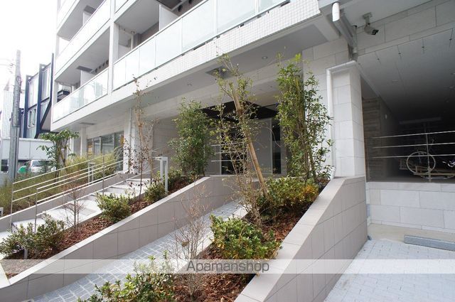 アーバネックス原宿の玄関写真