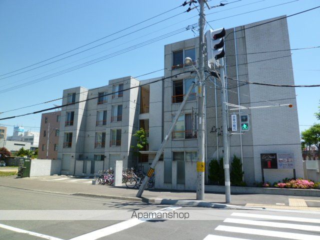 ル・ノール学園前の外観写真
