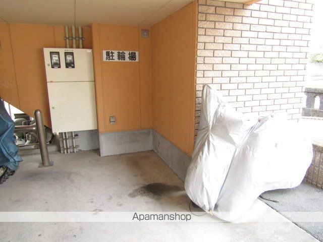 シャトレ弐番館の外観写真
