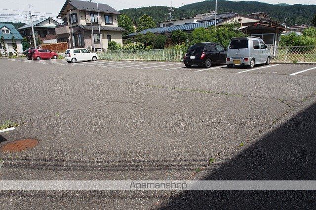 アサヒレジデンスＡ棟[1K/24.5m2]の駐車場