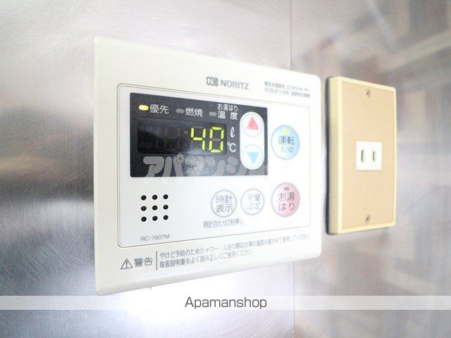 霞ケ関ハイツの内装写真