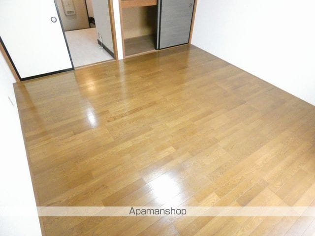 ロイヤル中泉の内装写真