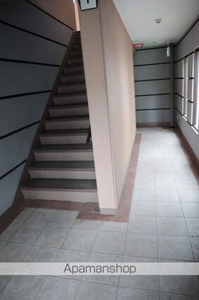 ルーブル・ベル[1K/29.61m2]のエントランス