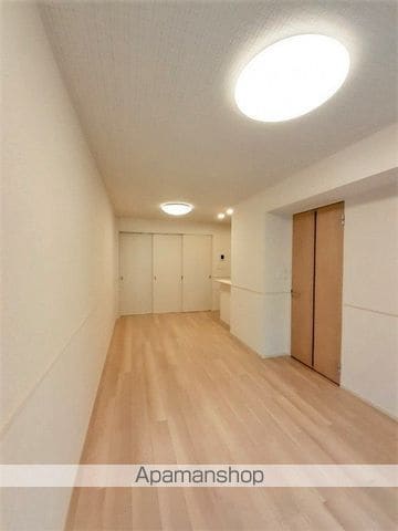 パレス・ニュールミネIII Aの内装写真