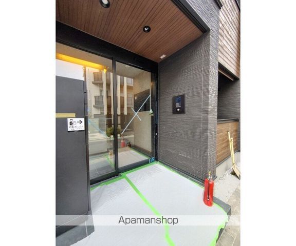 FORESTMAISONKOMAGOMENORTHの玄関写真
