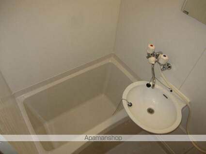 レオパレスＭＡＬＩＢＵ[1K/21.18m2]のバス