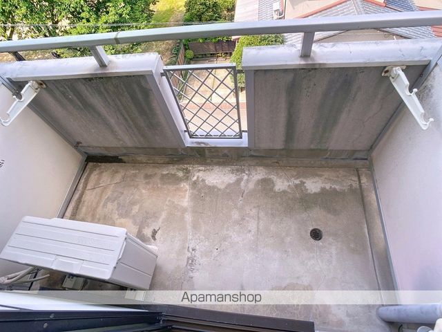 ＩＲいしかわ鉄道 金沢駅 バス乗車時間：33分 最寄りバス停で下車 徒歩2分 5階建 築36年の内装写真