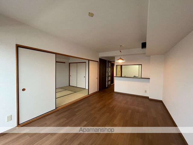 ライオンズマンション神田町の内装写真