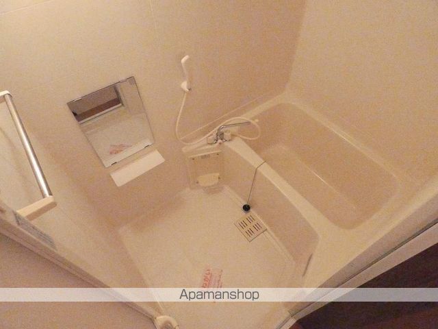 チェスターコートAの内装写真