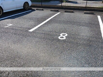 アビターレ[2DK/44.34m2]の駐車場