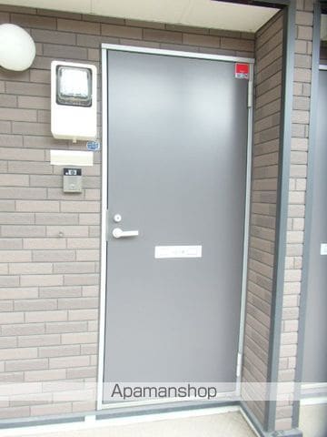 レオネクストOTANI IIIの玄関写真