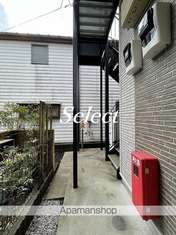 ハーミットクラブハウス石川町IVの玄関写真