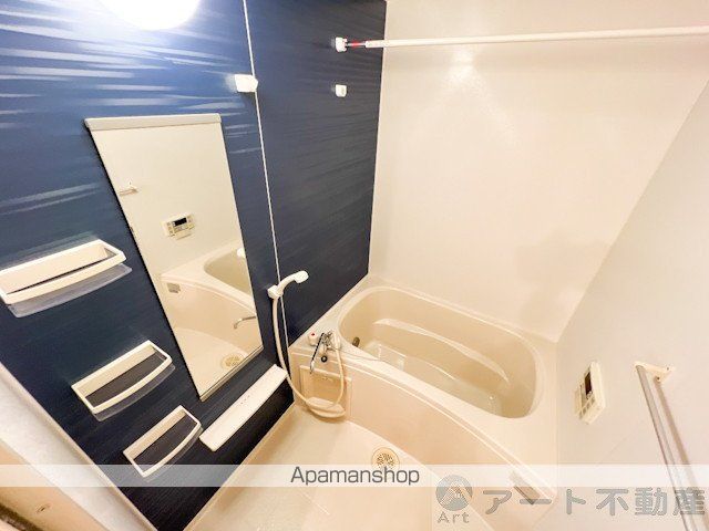 メイクロードの内装写真