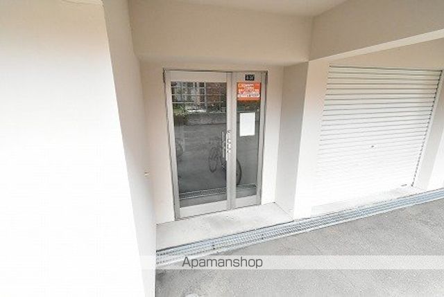 グラウディ・レビジョンIIIの玄関写真