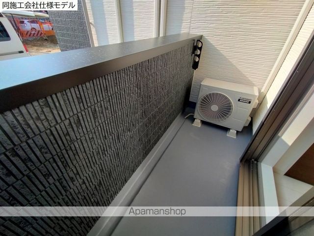 F ASECIA BONNYの内装写真