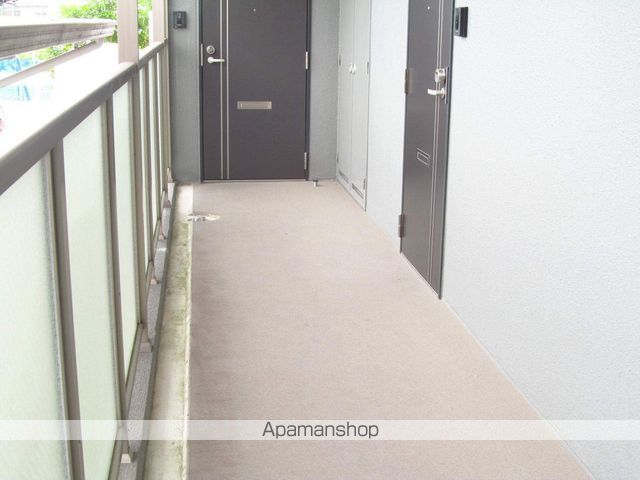LAXMIの玄関写真