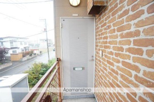 KL327の玄関写真