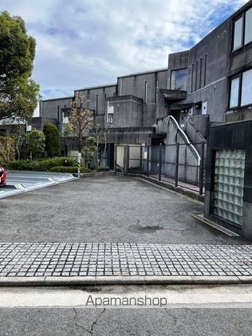 ロイヤル山芦屋の外観写真