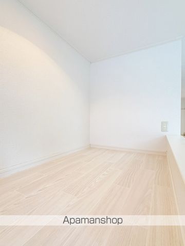 LAPISLAZULIDの内装写真