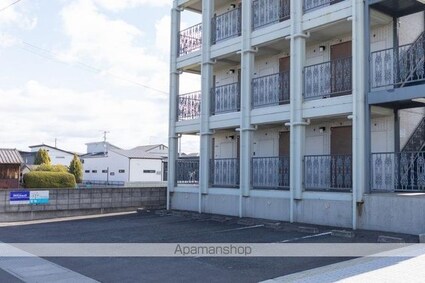 アイランドスペース上林[1K/23.74m2]の駐車場