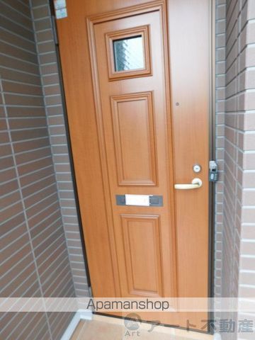 クレメントヒル久万ノ台の玄関写真
