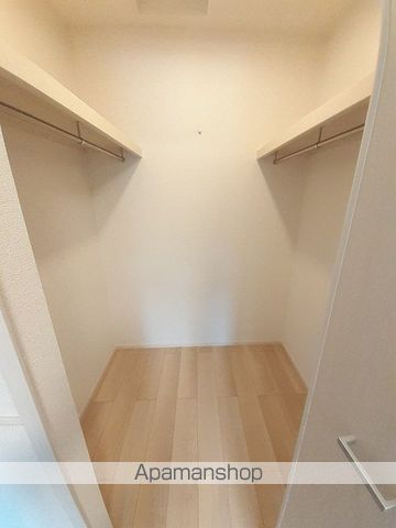 プラム IIの内装写真