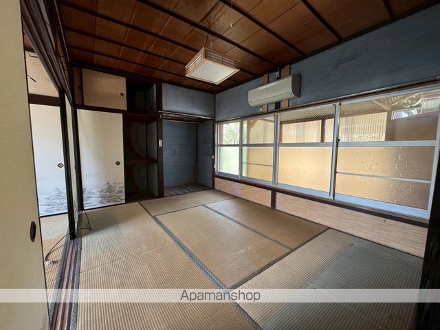 彦坂貸家の内装写真