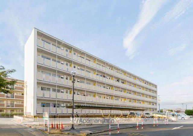 ビレッジハウス近見1号棟の玄関写真