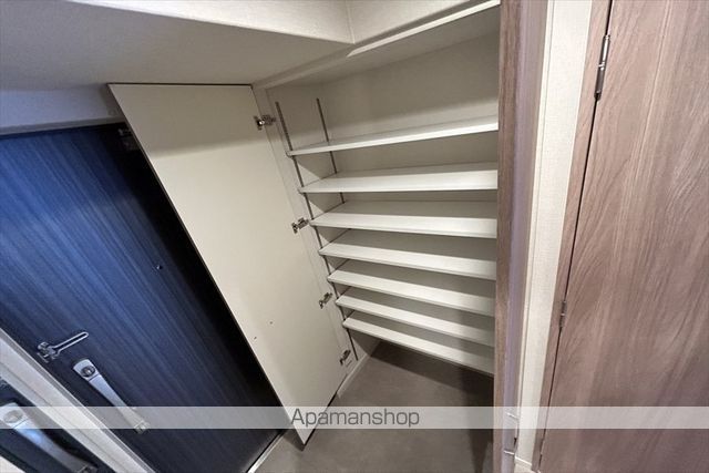 スプランディッドライズ新大阪ノースの内装写真
