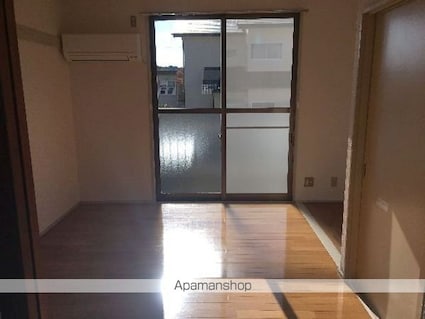 スカイコーポ[1K/23.17m2]の駐車場