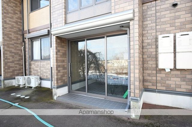 フォレスト Bの玄関写真