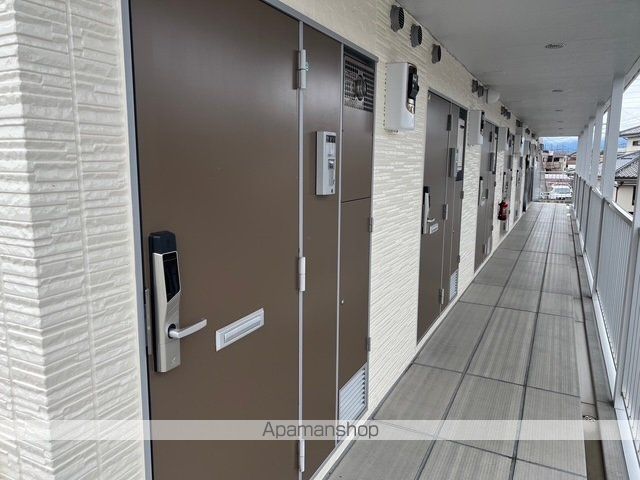 レオパレスすいれんの玄関写真